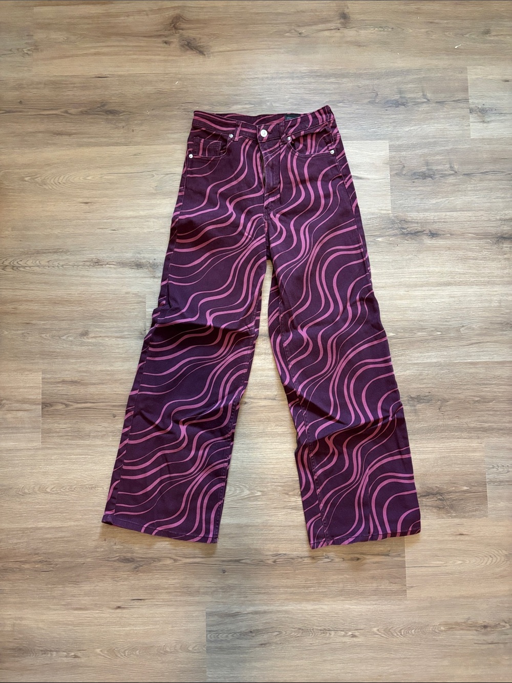 Divided Burgundy Jeans with Pink Wave Print